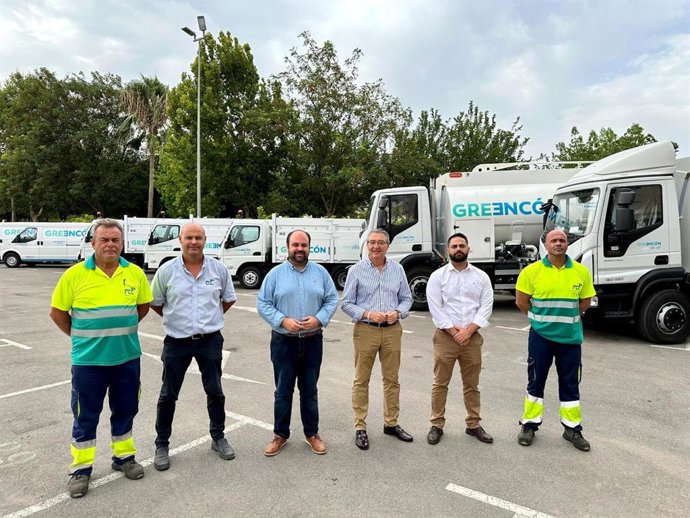 Rincón de la Victoria amplia con nueve vehículos más ecológicos el servicio de Greencón para mantenimiento de la localidad