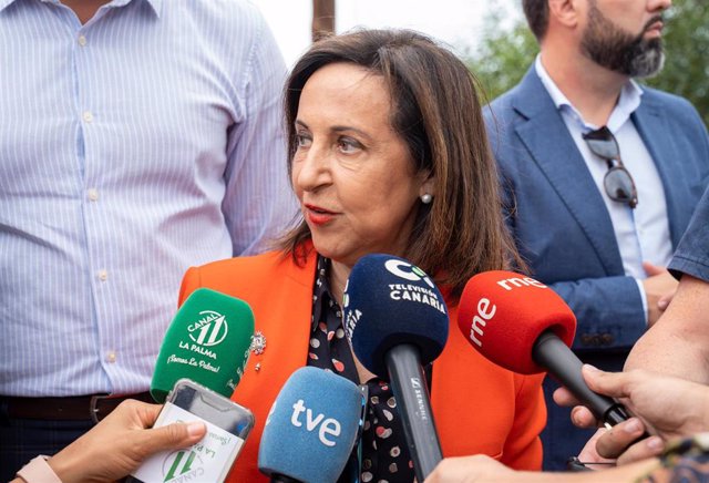 Defense Secretary, Margarita Robles, during her visit to the Advanced Command Center (PMA) in Cecopin, on July 17, 2023, in La Palma, Canary Islands (Spain). 