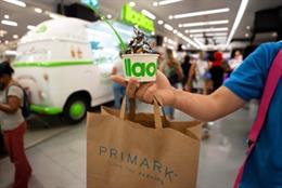 Food truck de llaollao en Primark