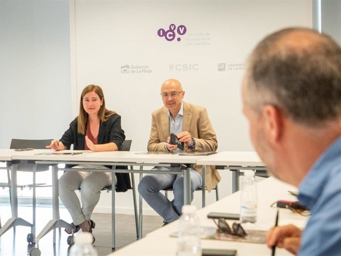 Presentación al sector del vino del cálculo de coste de producción de uva y vino de Rioja 2022