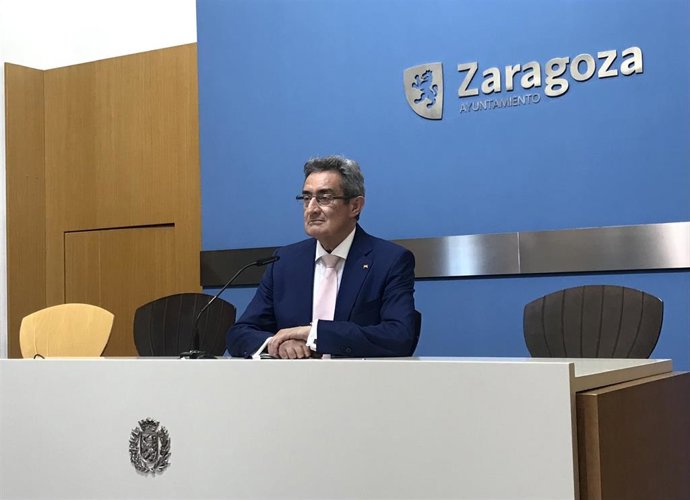 Archivo - El portavoz del grupo municipal de VOX en el Ayuntamiento de Zaragoza, Julio Calvo,
