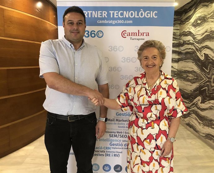 La presidenta de la Cambra de Tarragona, Laura Roigé, junto al CEO de Rubicon Software, Pablo Sapoznik