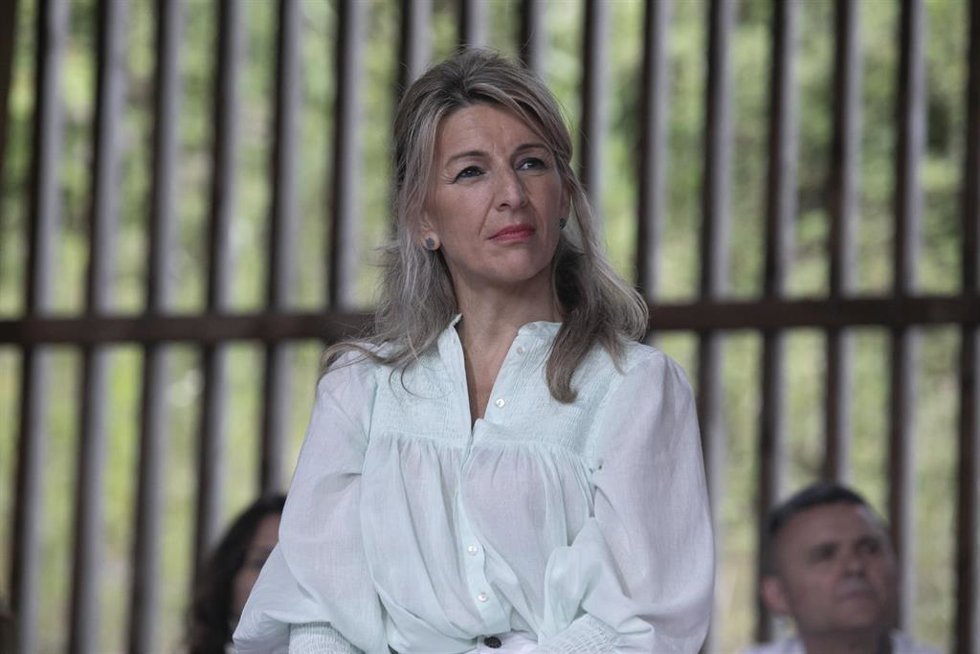 La líder de Sumar y vicepresidenta segunda y ministra de Trabajo y Economía Social, Yolanda Díaz, interviene en un mitin en la Pista Polideportiva de Cimavilla, a 15 de julio de 2023, en Gijón, Asturias (España).