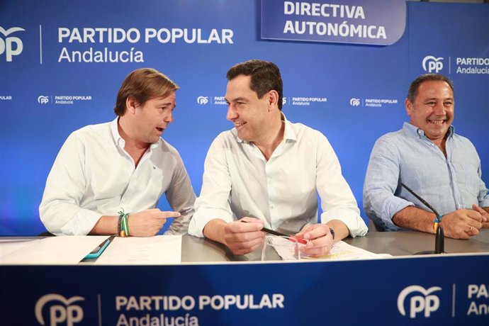 El presidente del PP-A y de la Junta, Juanma Moreno preside la Junta Directiva Regional del partido. A 25 de julio de 2023, en Sevilla (Andalucía, España).