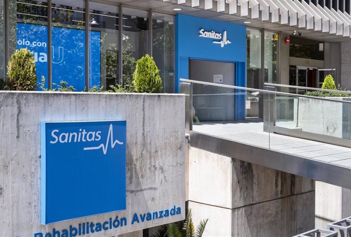 Archivo - Sede de Sanitas, en Madrid (España), a 17 de mayo de 2022.