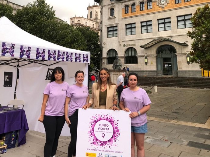 El Ayuntamiento de Santander despliega 'puntos violeta' contra la violencia de género por la Semana Grande.