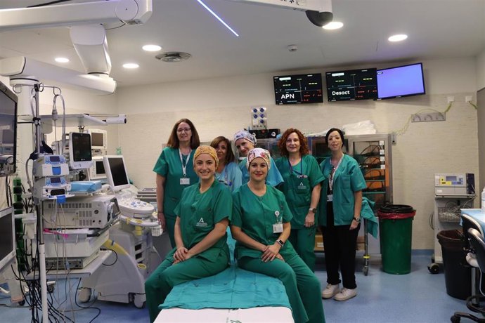 Profesionales que integran la unidad de broncoscopia y neumología intervencionista.