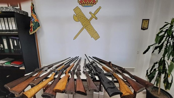 Arsenal de escopetas intervenido en Barreiros