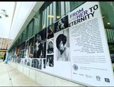 Foto: Courtney Love rinde homenaje a 46 mujeres fotógrafas musicales en la exposición 'De ellas a la eternidad'