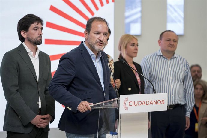 Archivo - El número tres de la Ejecutiva Nacional de Ciudadanos, Mariano Fuentes, comparece en una rueda de prensa  