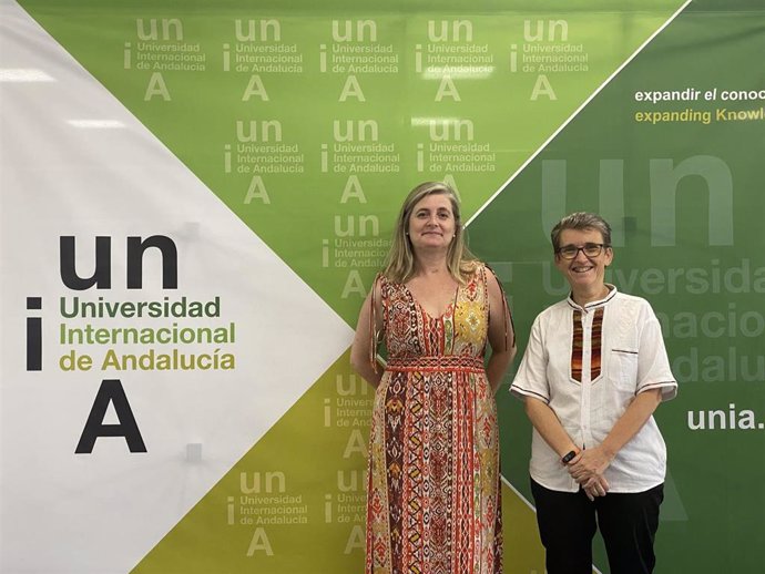 La directora y subdirectora de la sede de La Rábida de la UNIA.