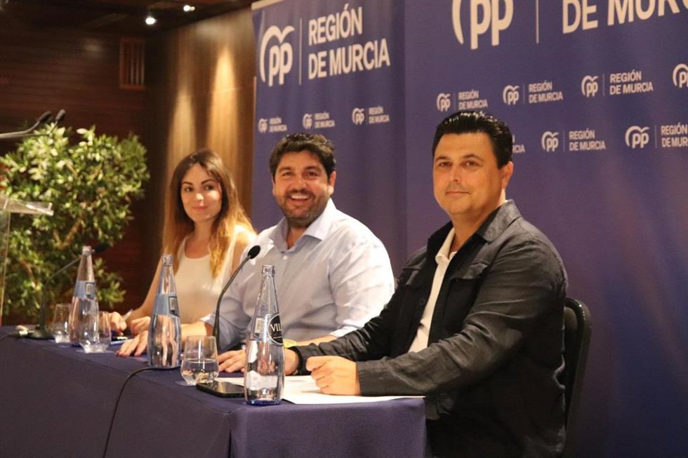 López Miras en la Junta Directiva Regional del PP tras las elecciones generales