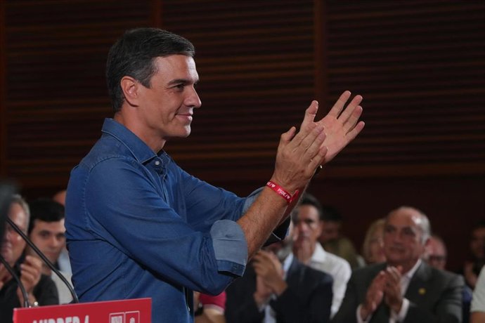 El presidente del Gobierno y candidato del PSOE a la reelección, Pedro Sánchez durante un acto electoral del PSOE, en el Kursaal, a 18 de julio de 2023, en San Sebastián, Guipúzcoa, País Vasco (España). Este es uno de los actos de la campaña electoral d