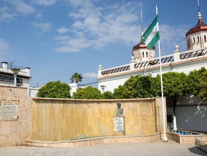 Plaza de los Mártires en Las Cabezas de San Juan, en Sevilla, que el Ministerio va a declarar lugar de memoria.