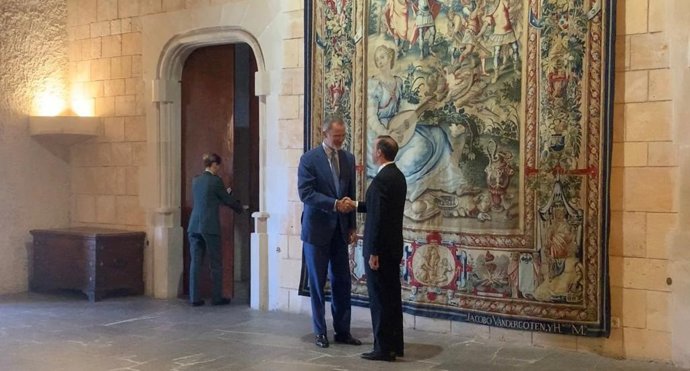 El Rey Felipe VI y el presidente del Parlament, Gabriel Le Senne