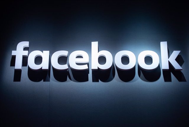 Archivo - FILED - 22 August 2018, Cologne: The logo of Facebook is pictured at the Gamescom video games fair. Facebook chief executive Mark Zuckerberg said his company will not allow new political advertisements to run on the platform in the week before t