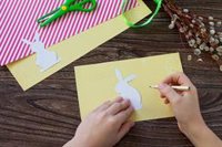 Manualidades de verano: tarjetas de felicitación para tus amigos