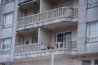 El Ayuntamiento Sanxenxo revisará los balcones del edificio en el que cayeron cuatro jóvenes