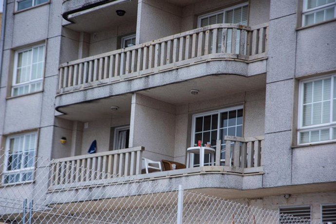 Balcón del que cayeron cuatro jóvenes en Sanxenxo (Pontevedra)