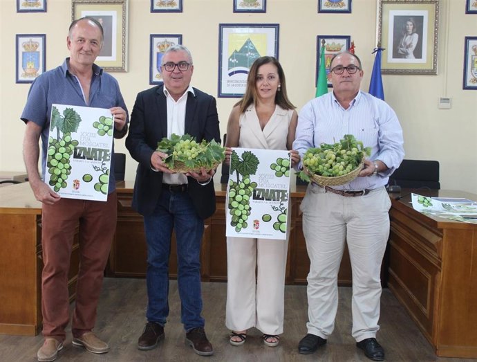 Presentación de las actividades en Iznate con motivo de la celebración del Día de la Uva Moscatel.