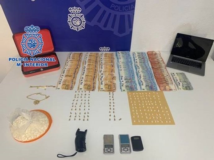 Droga y dinero incautado por Policía Nacional en Santa Cruz de Tenerife