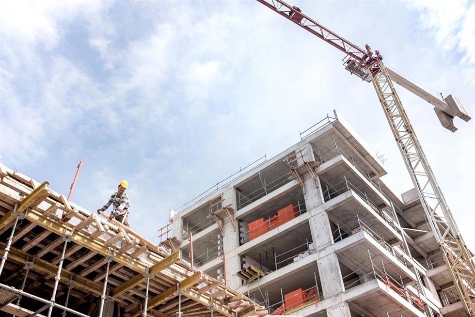 Archivo - Edificio en construcción.