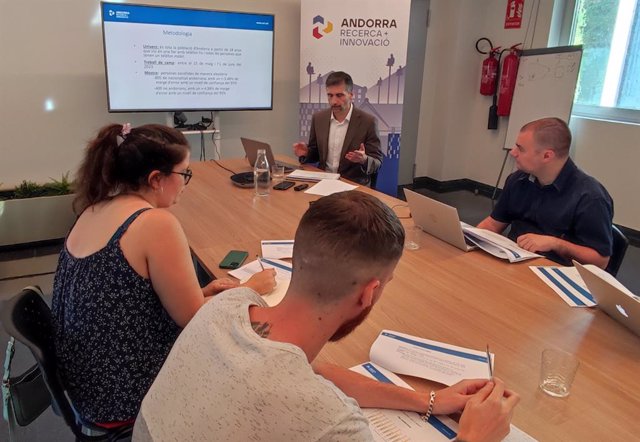 Un momento de la presentación de los resultados de la encuesta postelectoral elaborada por el Área de Sociología de Andorra Recerca Innovació (AR+I)