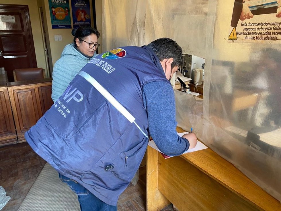 El defensor del pueblo de Bolivia plantea una junta médica que evalúe el estado de salud de Fernando Camacho
