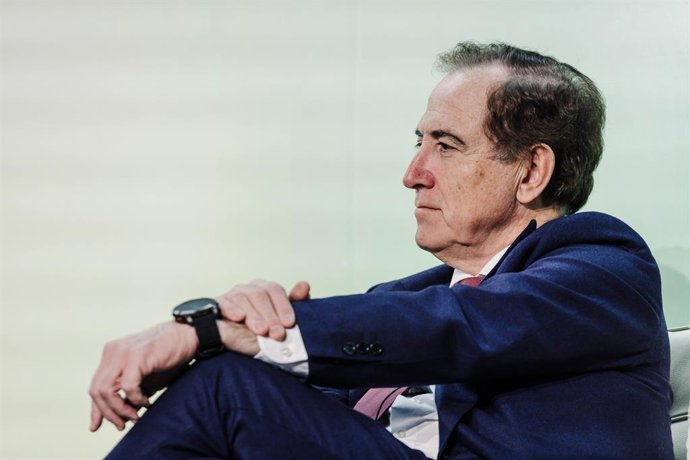 Archivo - El presidente de MAPFRE, Antonio Huertas, en el Auditorio Rafael del Pino, a 1 de marzo de 2023, en Madrid (España).