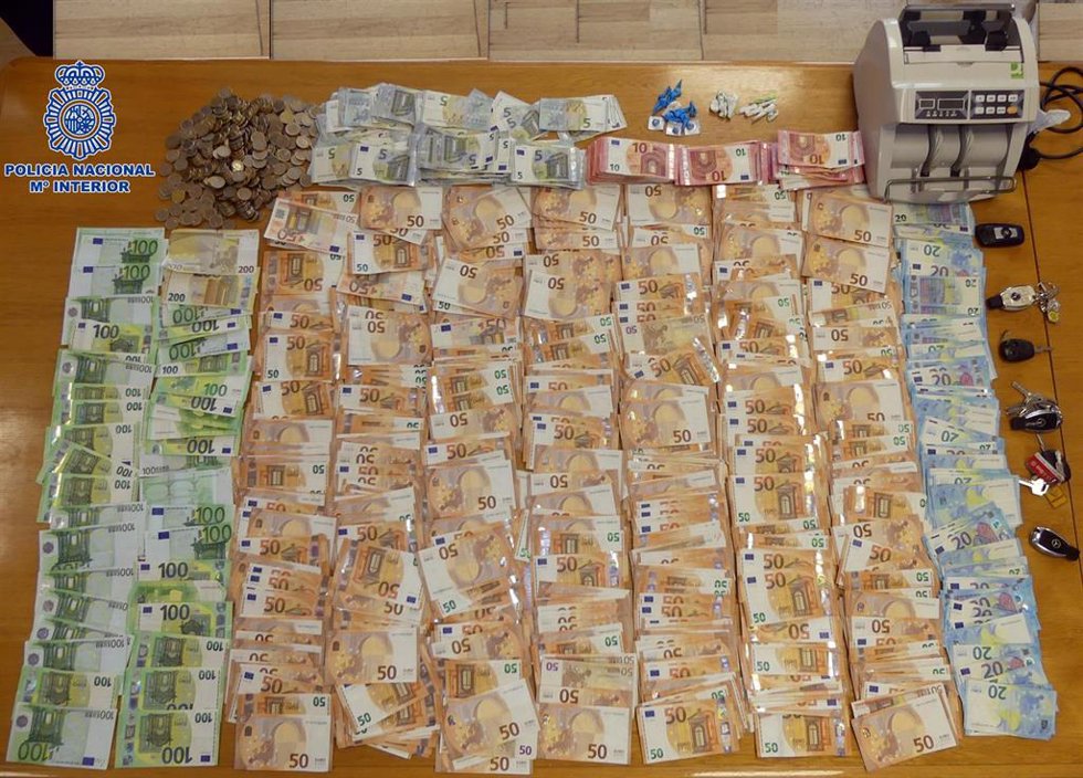 La Policía Nacional Desarticula Un Grupo Organizado Dedicado A La Prostitución, Tráfico De Drogas Y Blanqueo De Capitales