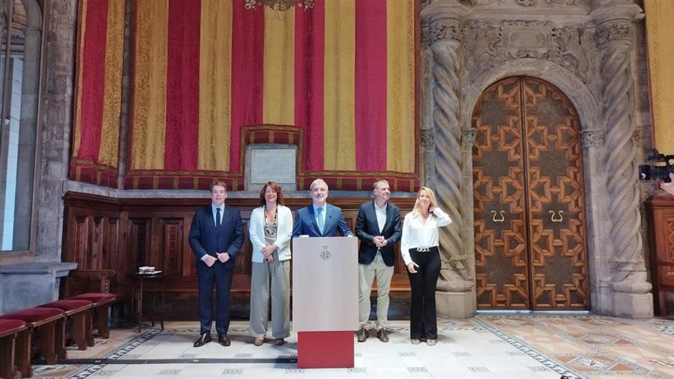 ?La Generalitat De Catalunya I El FC Barcelona Promocionen Conjuntament La Destinació Catalana Als Estats Units Amb Motiu De La Gira De Pretemporada Del Primer Equip Masculí De Futbol. Després DHaver Disputat El Primer Amistós En El Marc Del BARA ON T
