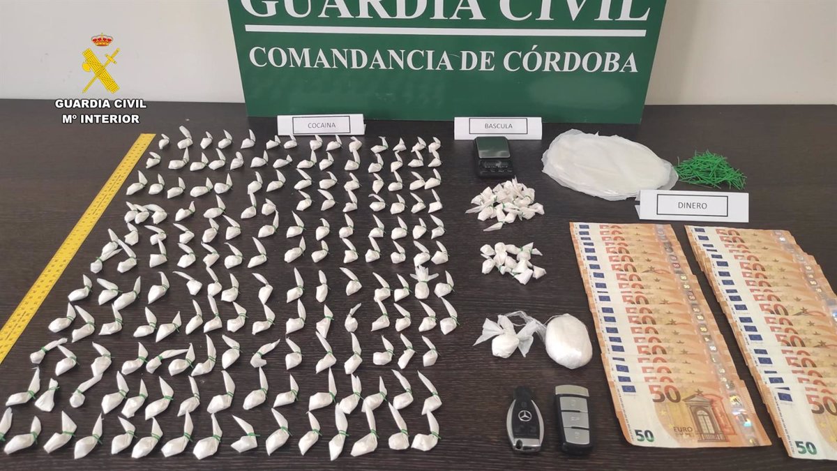 Ocho Detenidos Tras Desmantelar Tres Puntos De Venta De Droga Muy Activos En La Rambla Y 7346