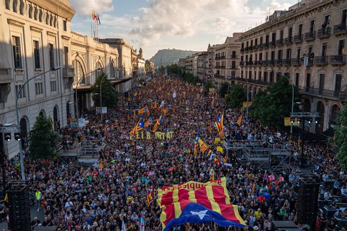 Archivo - Imatge de recurs d'una manifestació independentista