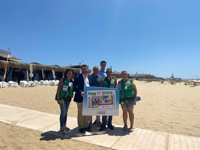 Presentación del cupón de a ONCE del 1 de agosto en Punta Umbría.