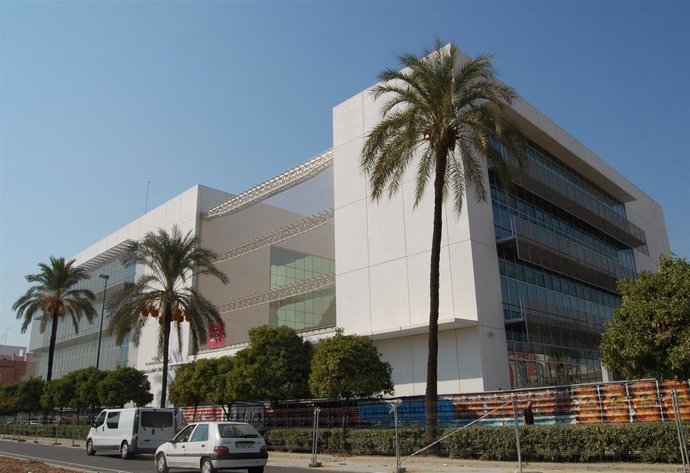 Archivo - Edificio municipal La Ranilla, en Sevilla.
