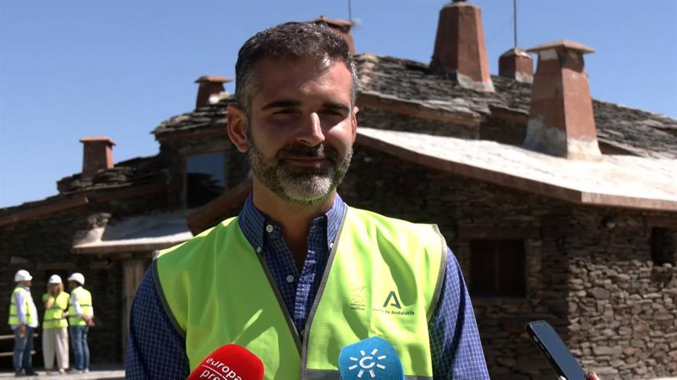 Andalucía invierte 2,5 millones de euros en obras de mejora en los refugios de S