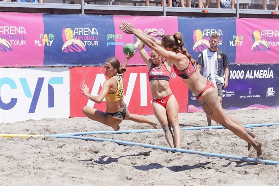 Torneo de España de Balonmano Playa en Almería.