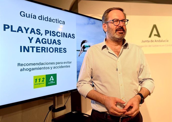 El delegado del Gobierno de la Junta de Andalucía en Córdoba, Adolfo Molina, en la presentación de la app.