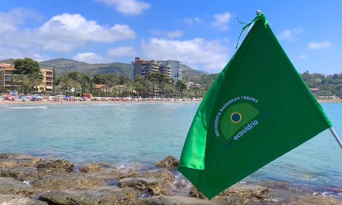 Valencia.- Mil establecimientos de 16 municipios competirán este verano por la bandera verde hostelera de Ecovidrio