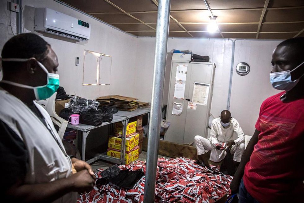 Archivo - Médicos en Nigeria 