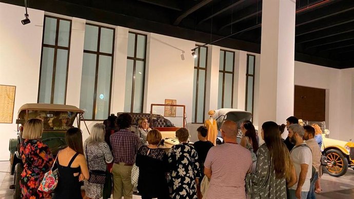 Vicita Noctura al Museos Automovilístico y de la Moda