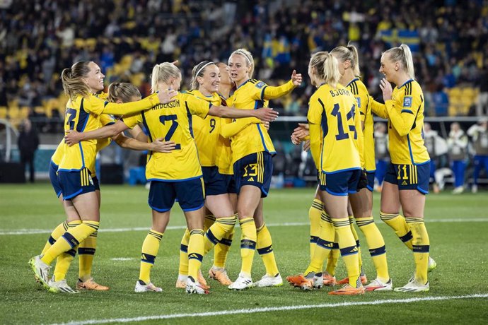 Amanda Ilestedt (C) celebrates with teammates after scoring their side's first goal during the FIFA Women's World Cup 2023 Group G soccer match between Sweden and Italy at the Wellington Regional Stadium. Photo: Ira L. Black/ZUMA Press Wire/dpa