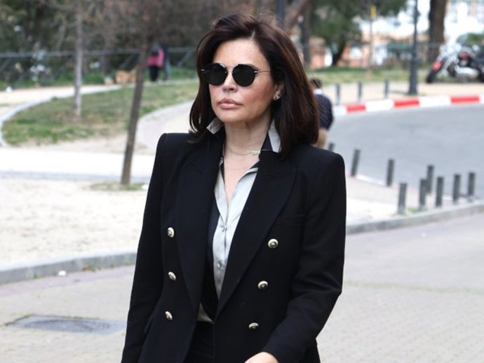 Archivo - Teresa Bueyes en el Tanatorio San Isidro para despedir a Laura Valenzuela.