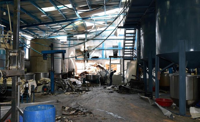 Archivo - Explosión en una fábrica en India, imagen de archivo.