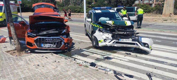 Ambos vehículos tras el choque