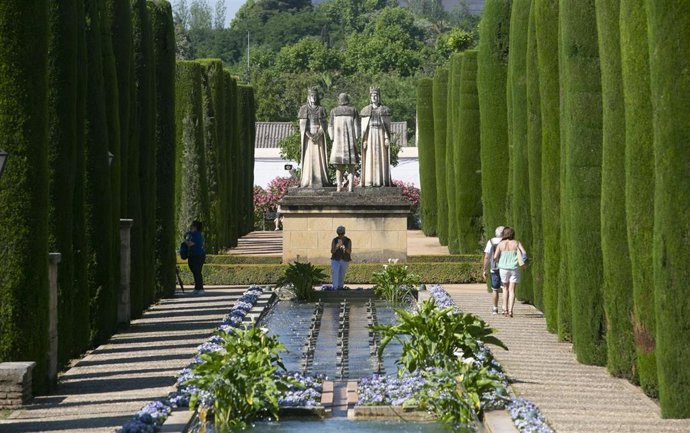 Archivo - Vista general del Alcázar de los Reyes Cristianos, a 10 de mayo de 2022, en Córdoba, Andalucía (España).