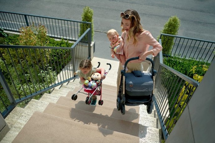 El 43% de los canarios se ha visto afectado profesionalmente tras tener hijos, según el barómetro 'FamilyLovers' elaborado por la marca Chicco en el marco de su 65 aniversario