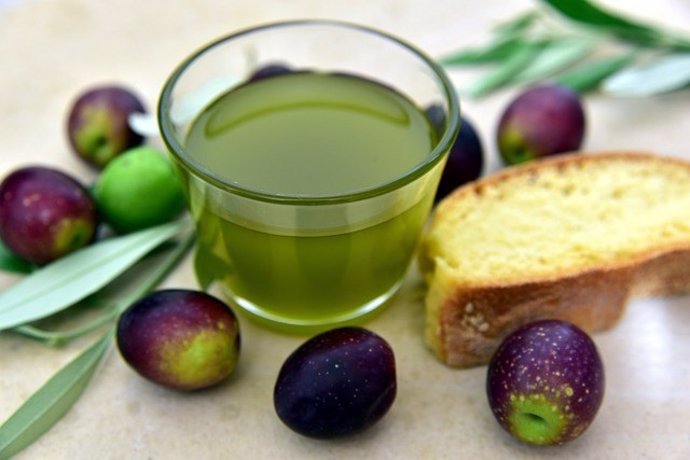 Aceite de oliva virgen extra.