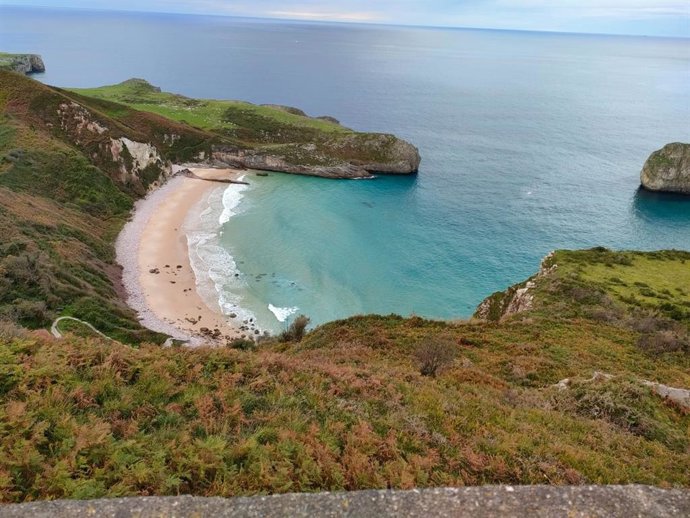 Archivo - Playa de la Ballota en LLanes