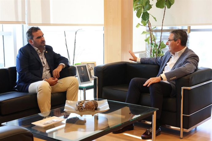 Reunión presidentes Diputación de Málaga y Mancomunidad Costa del Sol Occidental